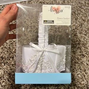 Flower girl basket